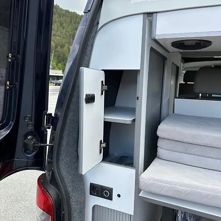 キャンプ場 Campervan Norway *